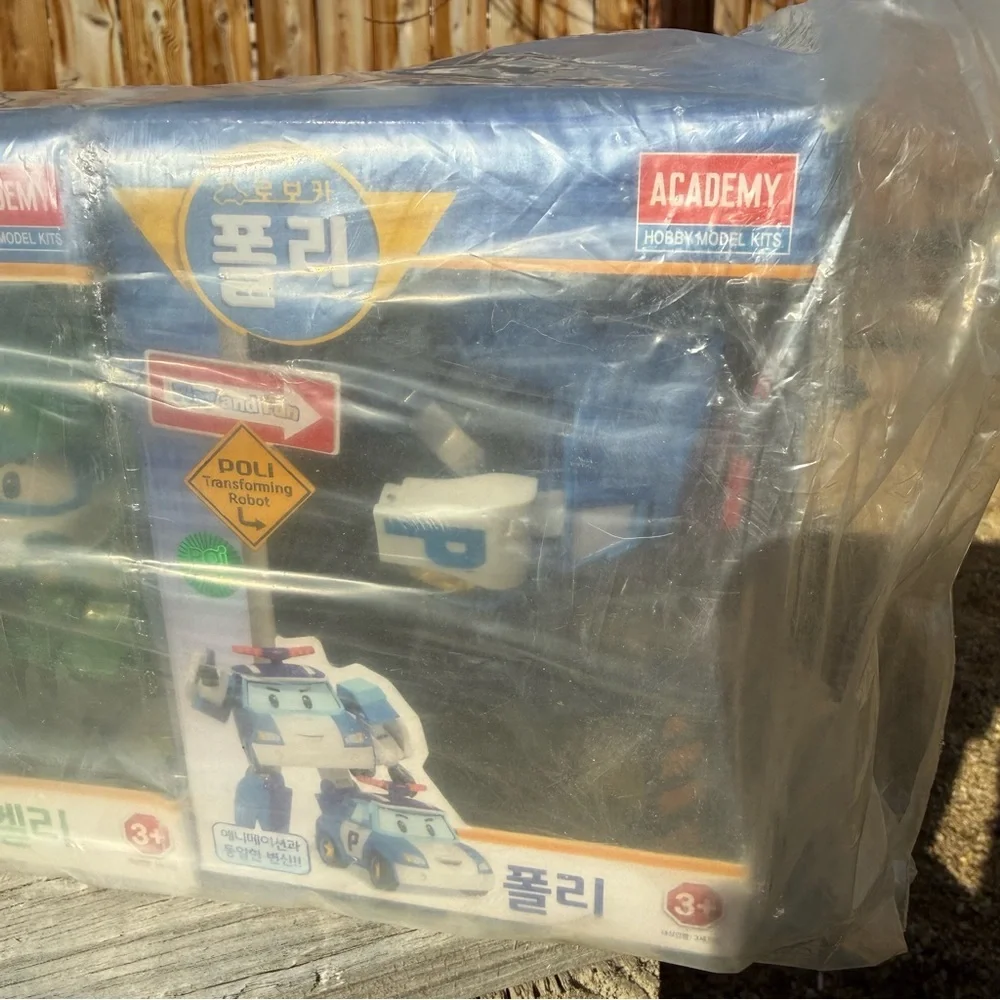 Robocar Poli 4pk of Transforming Robot Toys, Poli Roy Amber and Helly New In Box